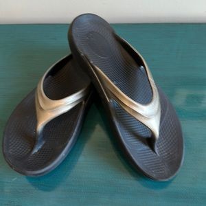 Oefos oolala luxe sandal latte